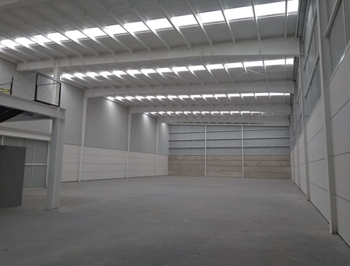 Renta de Bodega Industrial En Toluca de 1389 m2